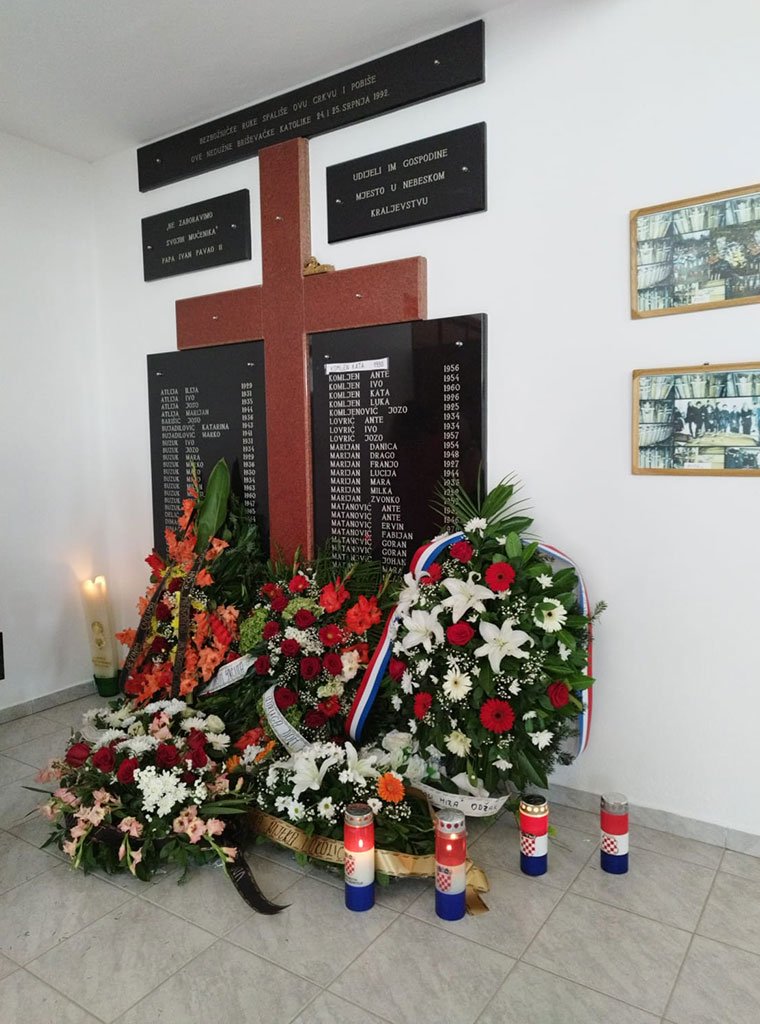 Brisevo spomen obiljezje Brisevo spomen obiljezje