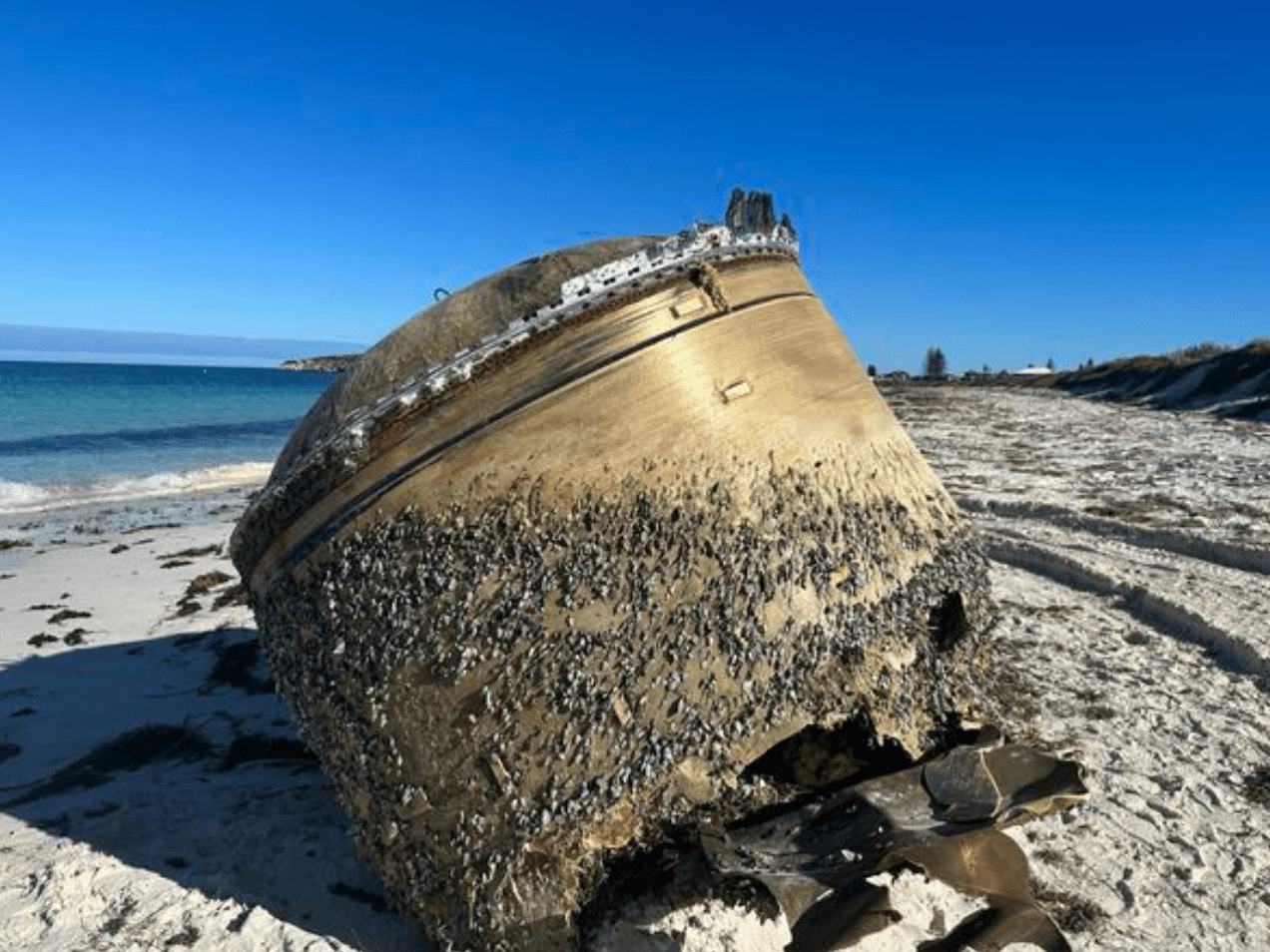 Tajanstveni objekt na australijskoj plazi