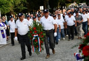 zvonila su zvona katedrale naŠe