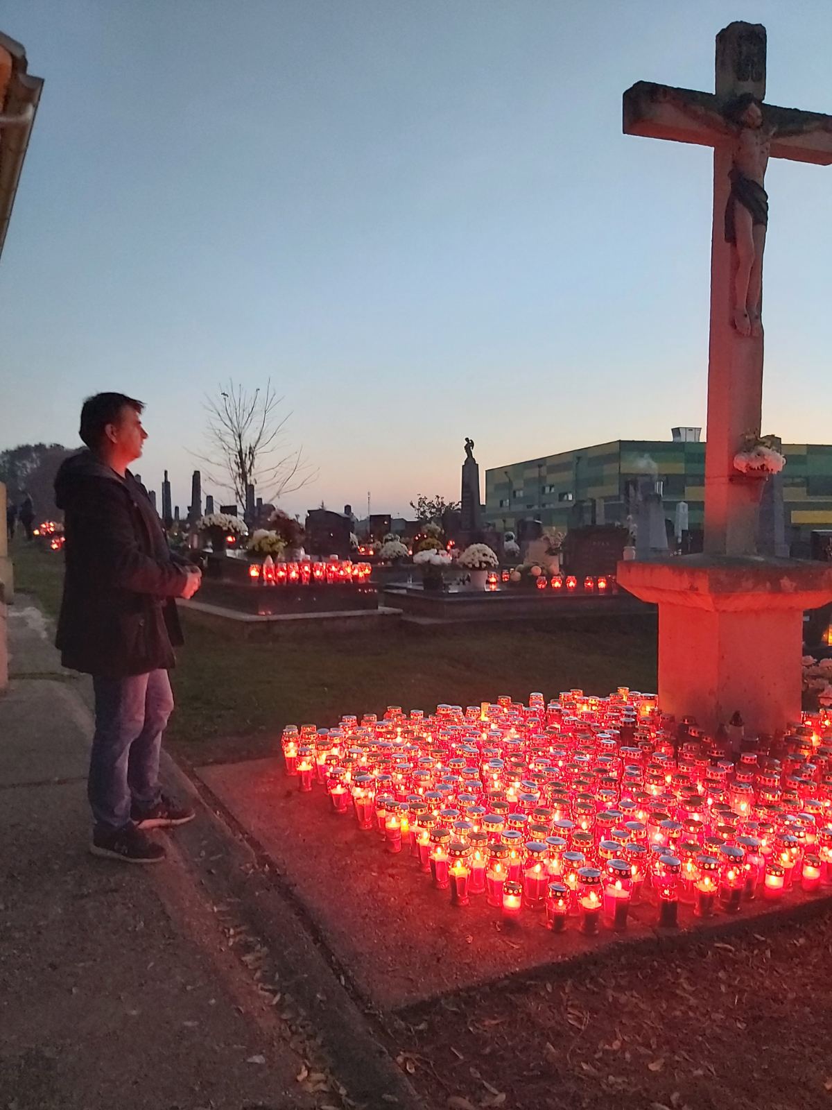 img bba51bd1613e3bc91f7735d1961373a0 v