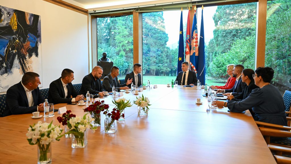 DSC 21990 1024x576 1