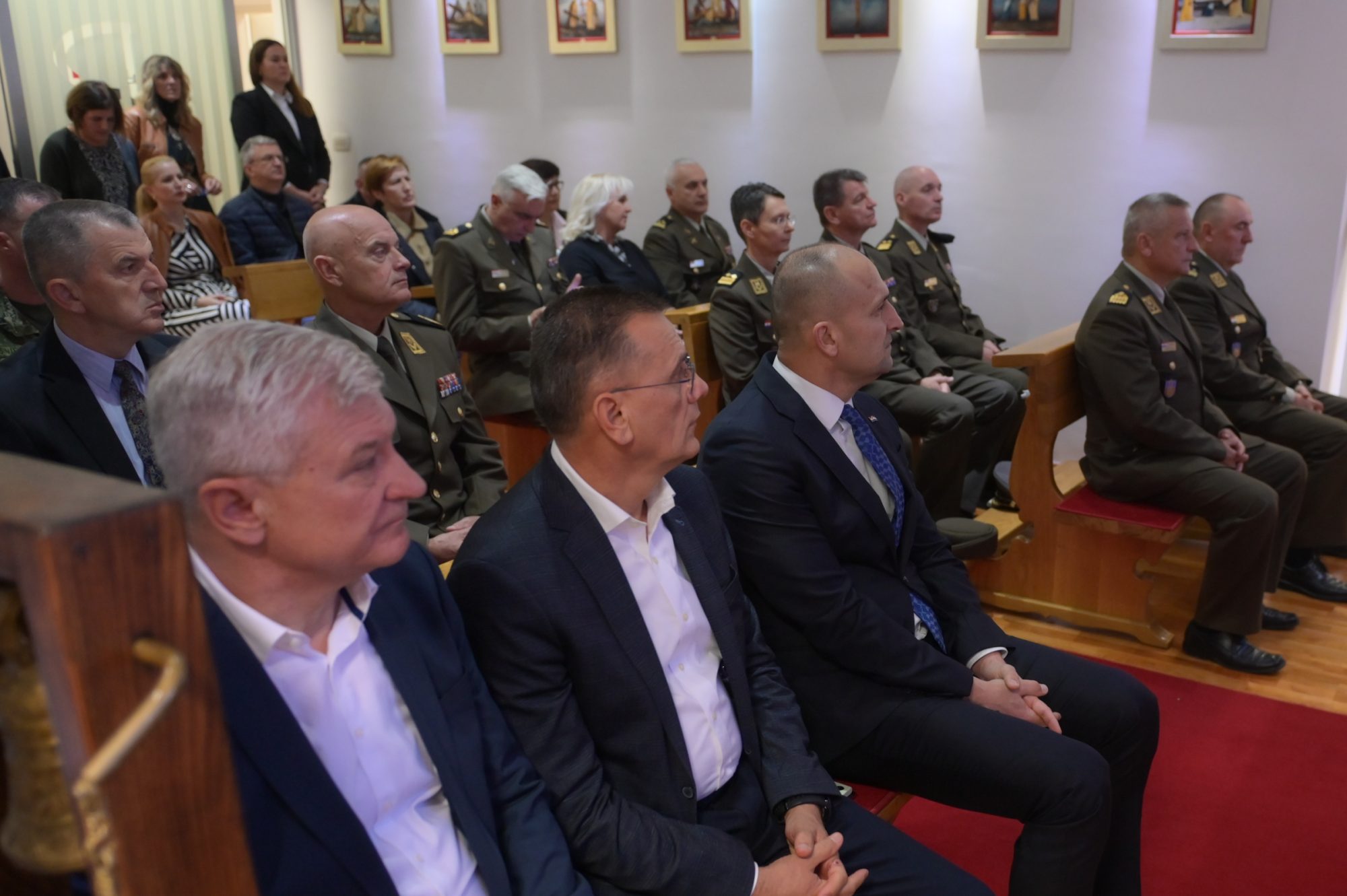 54082642563 799234312b o