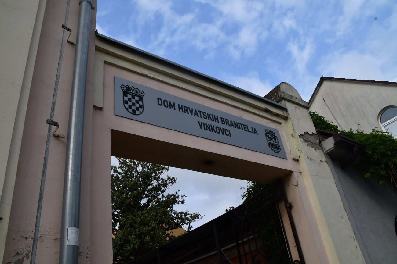 Napad na Vinkovce