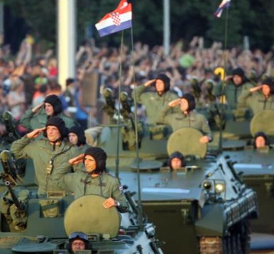 Mimohod povodom obiljezavanja Dana pobjede i domovinske zahvalnosti 2015