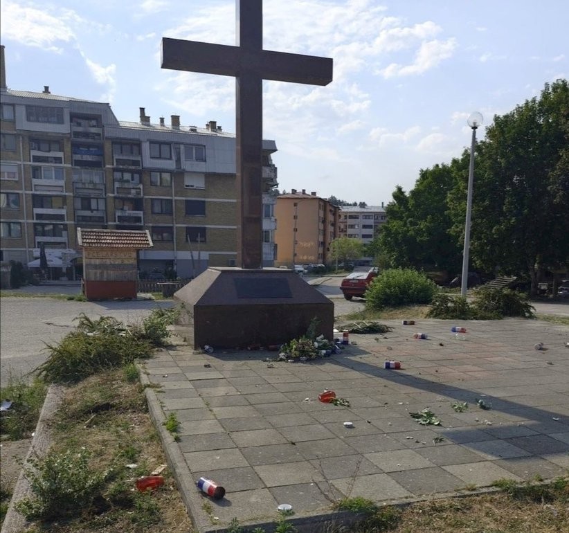 Bosansko Grahovo Spomen obiljezje