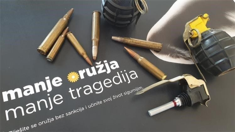 dragovoljna predaja oružja