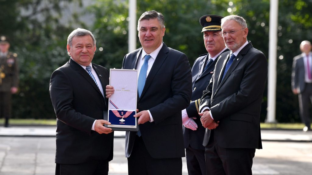 16 1 copy copy 1024x576