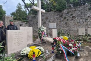 Spomen obiljezje Daksa