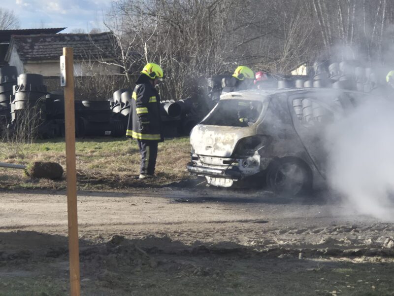 Zapalio se automobil u Svetom Đurđu