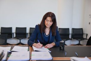 Potpisivanje ugovora za tri Osnovne škole