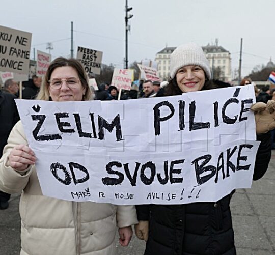 Prosvjed u Zagrebu, Eko bomba