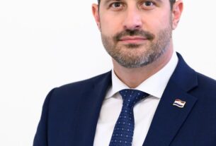 Ministar Tonči Glavina