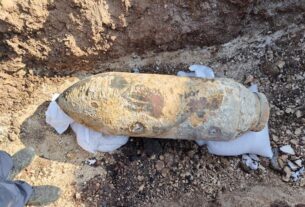 Bomba tipa SC250, teška oko 250 kilograma,