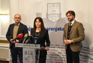 Konferencija za medije OBŽ, županica Tramišak i minstar Ćorić i Anušić