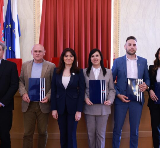OBŽ _ Stanovi za mlade, semafori i pomoć pacijentima