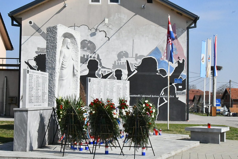 Spomen obilježje Bogdanovci, Dan hrvatskih brnaitelja,