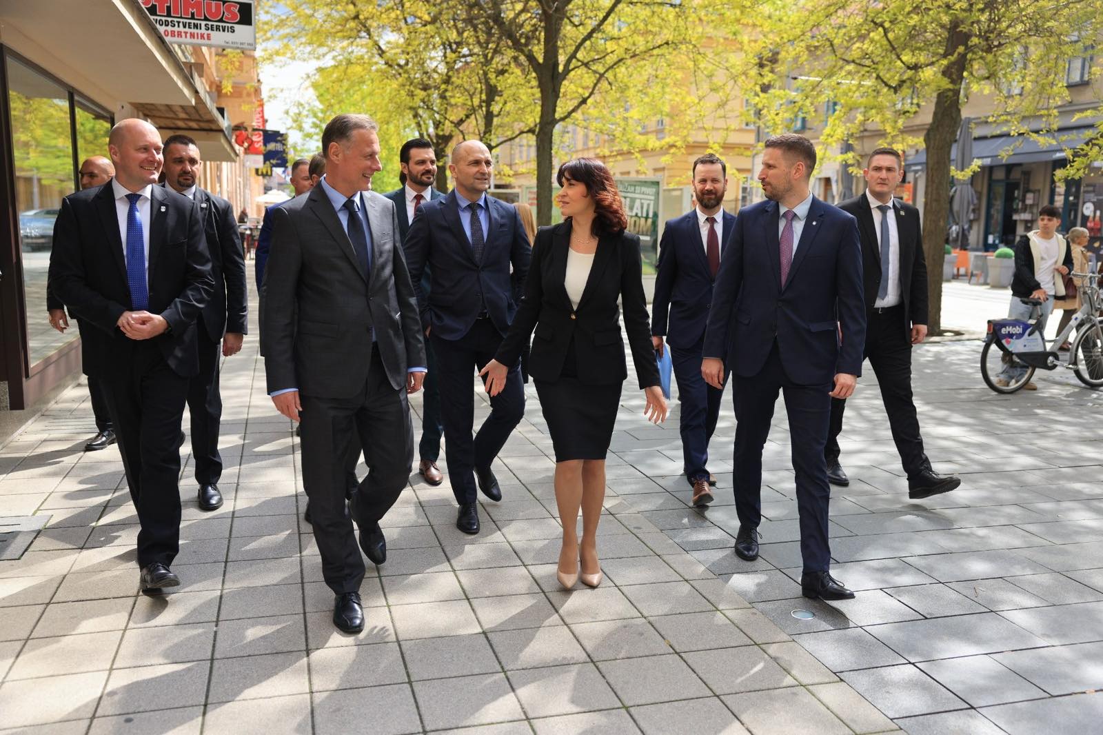 Gordan Jandroković, Nataša Tramišak i Ivan Radić na sastanku u Osijeku