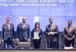 Osječko-baranjska županija, škole, ulaganja,