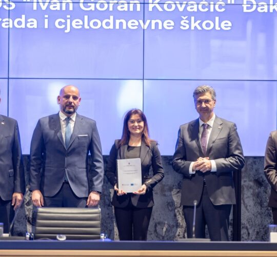 Osječko-baranjska županija, škole, ulaganja,