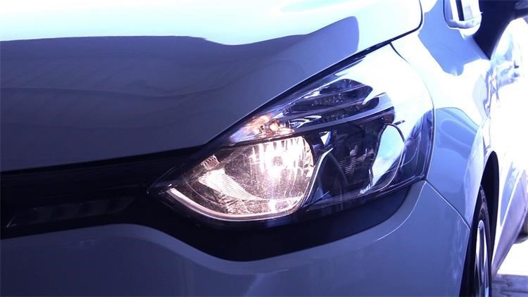 Osobni automobil, svjetla MUP