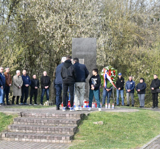 Spomen obilježje Belišće 107 brigada