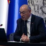 Vlada RH ministar Tomo Medved