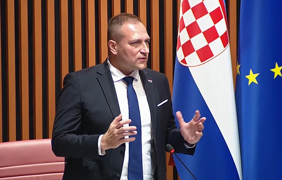 David Vlajcic potpredsjendik Vade i ministar poljoprivrede sumarstva i ribarstva veterinarski lijekovi