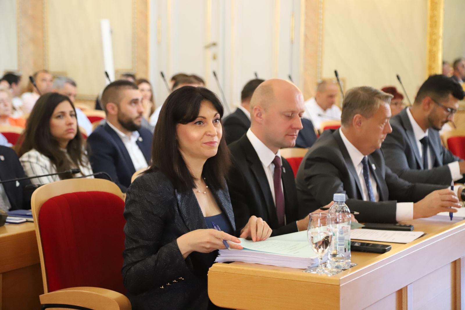 Sjednica Skupstinie OBZ a nazocila zupanica OBZ a Natasa Tramisak povezanost, Osijek, OBŽ,