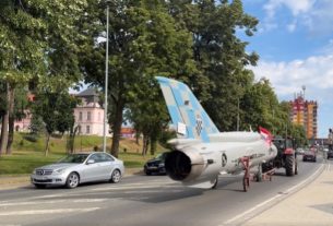MiG-21