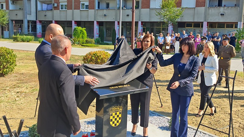Otkrivanje spomen obiljezja u Beliscu spomenik u Belišću