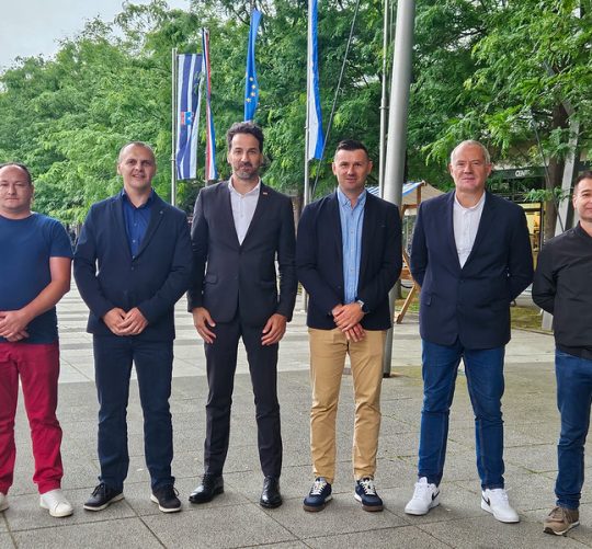 Spaljivanje otpada u Našicama