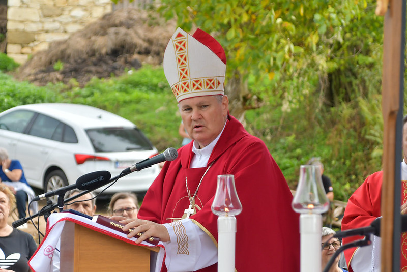 Vlado Kocis biskup Zrin