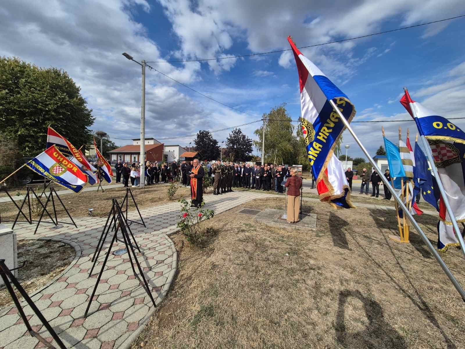 Tragedija Mikluševaca