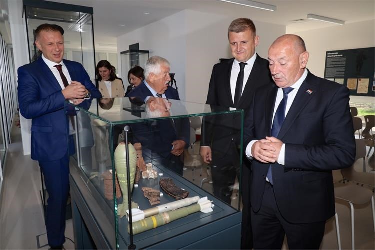 memorijalni centar Škabrnja