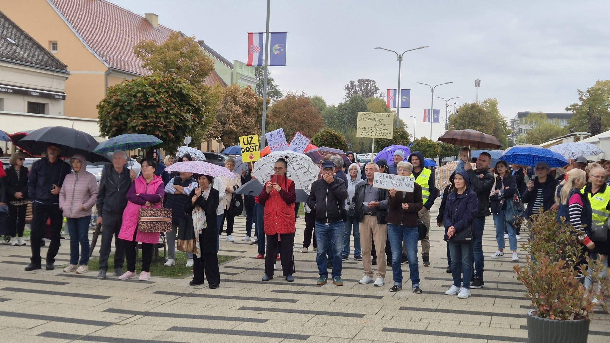 spaljivanje otpada u Našicama